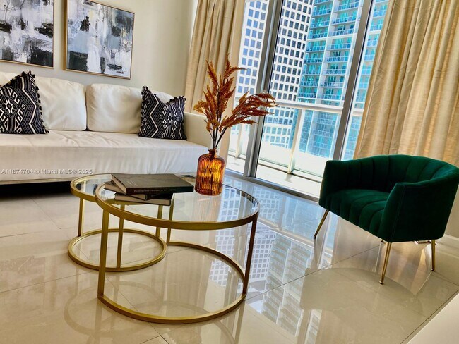Building Photo - 485 Brickell Ave