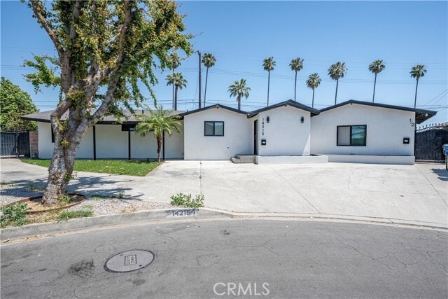 Primary Photo - 14215 Ragus St