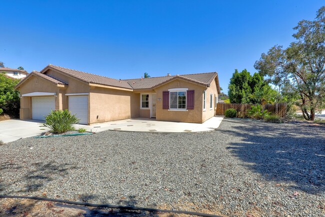 Building Photo - Charming 1-Story Corner Lot Home with Great Room & Patio