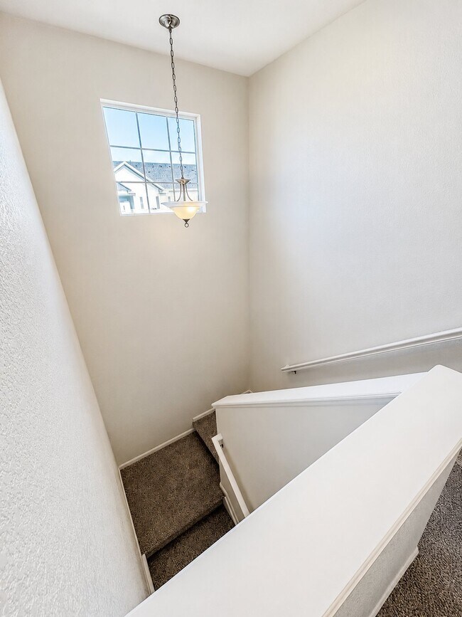 Building Photo - 15700 E Jamison Dr