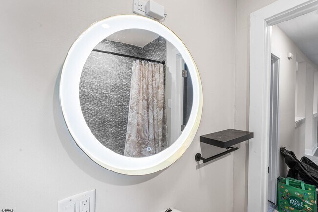 Building Photo - 159 Sheridan Square