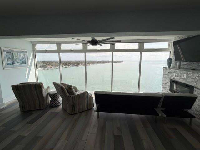 Building Photo - 7200 Sunshine Skyway Ln S