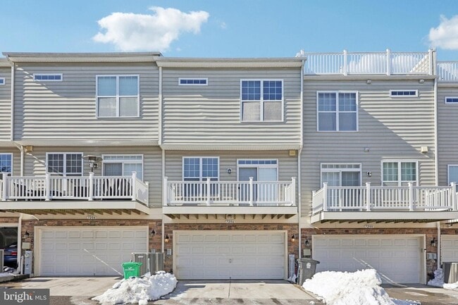 Building Photo - 7206 Wood Mdw Wy