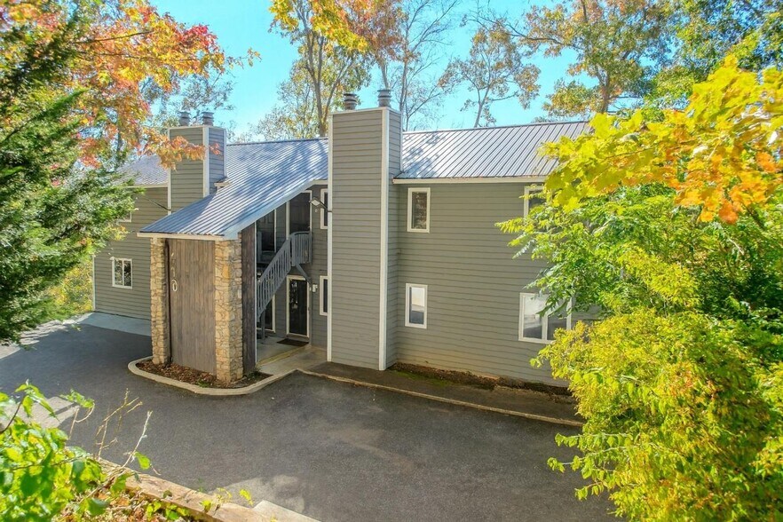 Building Photo - 116 Lookout Dr