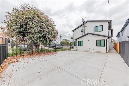 Building Photo - 10424 Graham Ave