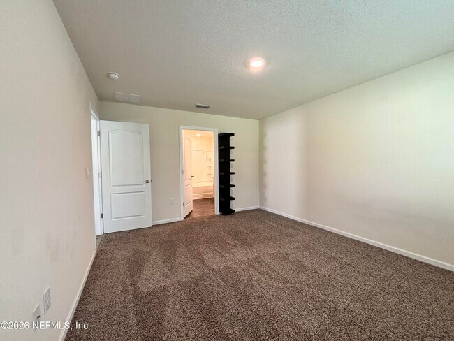 Building Photo - 2270 Willow Springs Dr