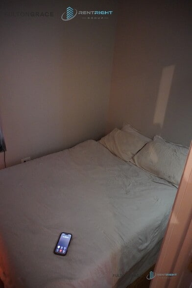 Building Photo - 1846 W 18th St