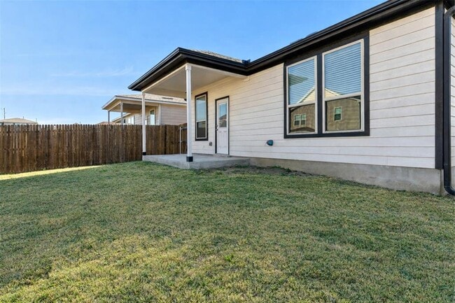 Building Photo - 129 Bracken Fern Ln