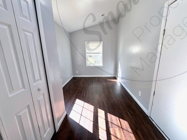 Building Photo - 7032 Fisher Ave