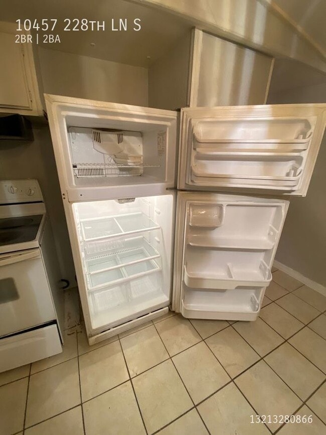 Building Photo - 10457 S 228th Ln