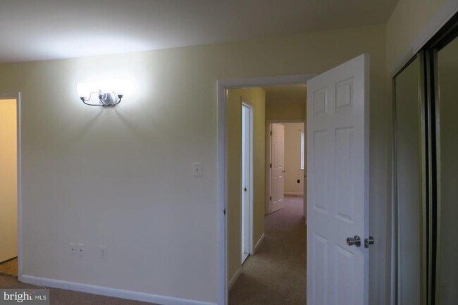 Building Photo - 3514 Cranmer Mews