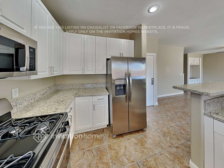 Building Photo - 1159 Maple Pines Ave