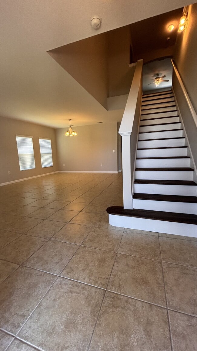 Building Photo - 1309 Corbett Ln