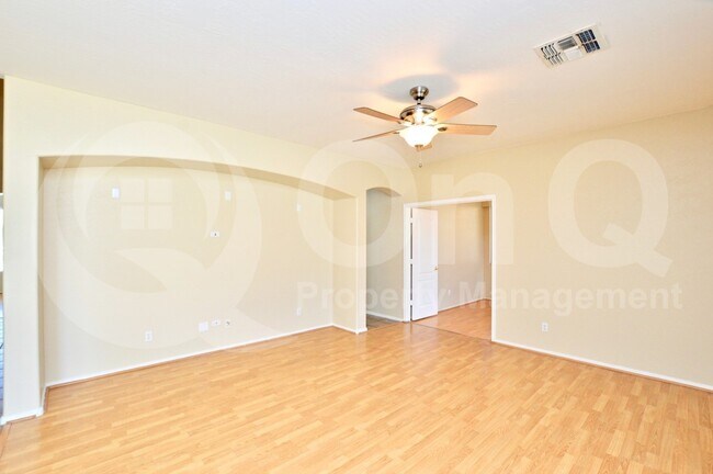 Building Photo - 263 W Hawk Way