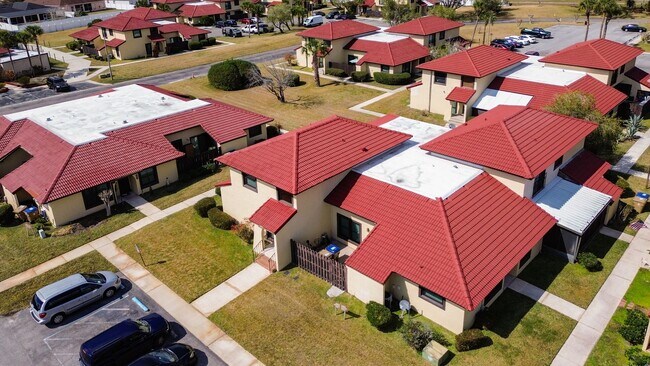 Building Photo - Spanish-Style 3 Bedroom, 2.5 Bath Mediterranean Rooftop Townhouse – Basic Cable & Wi-Fi Included!