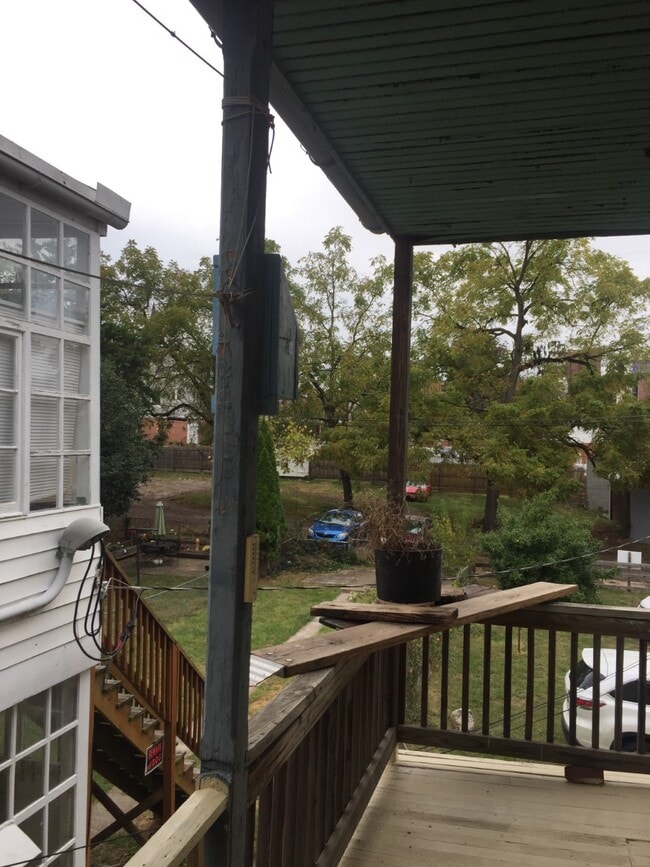 Building Photo - 27 S Locust St