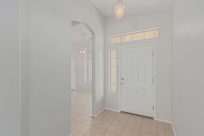 Building Photo - 11914 N 150th Ln