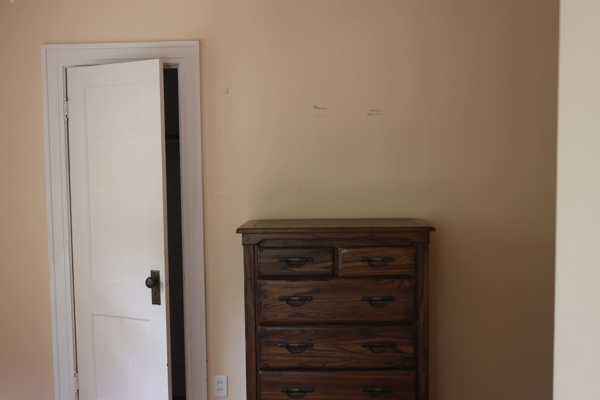 Bedroom - 711 W Ohio St