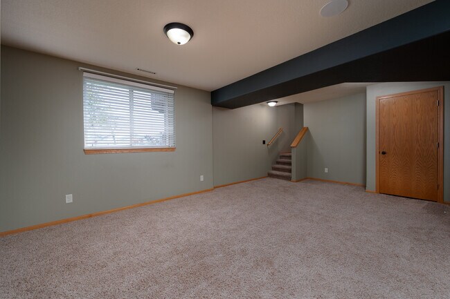 Family Room - 5147 Kacena Ave