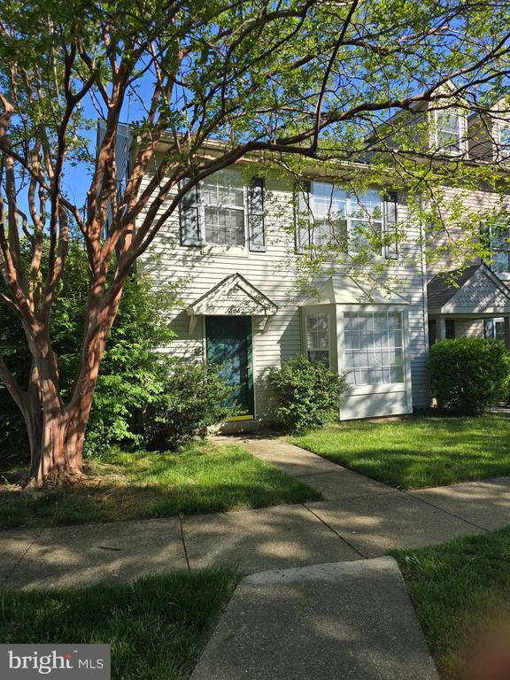 Building Photo - 6062 Red Squirrel Pl