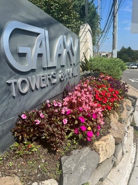 Building Photo - 7000 BLVD E