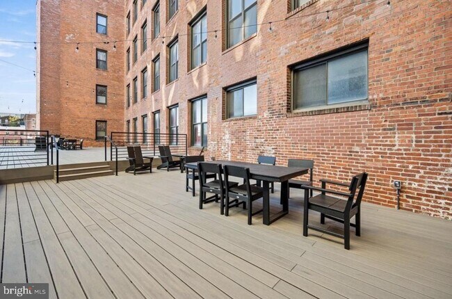 Building Photo - 1147 N 4th St