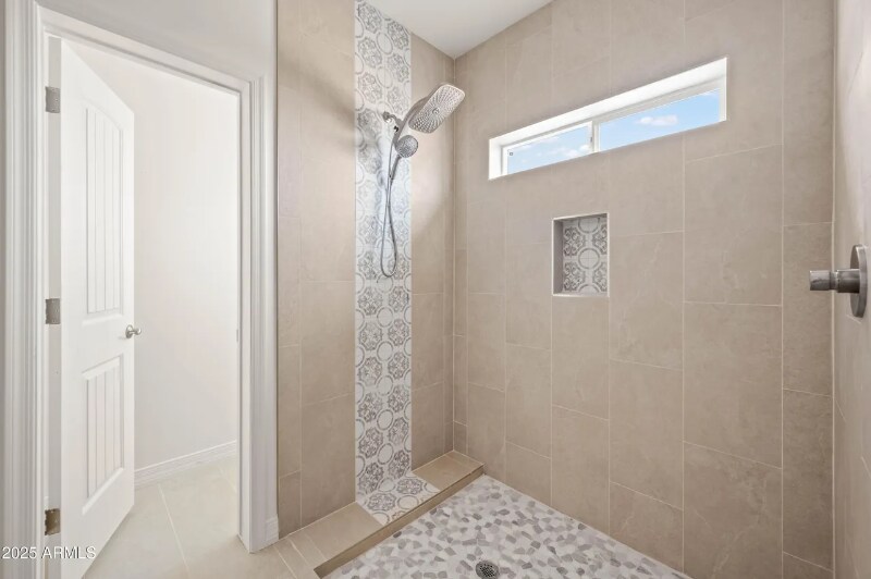 Building Photo - 38167 W San Juan Ave