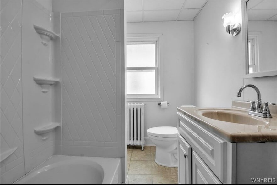 Bathroom - 299 Wellington Rd