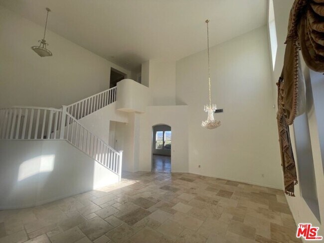 Building Photo - 24224 Edelweiss Ct