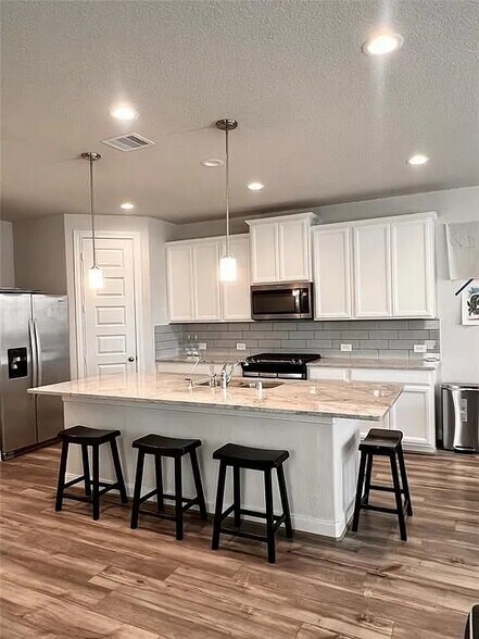 Kitchen - 9829 Heritage Run Ln