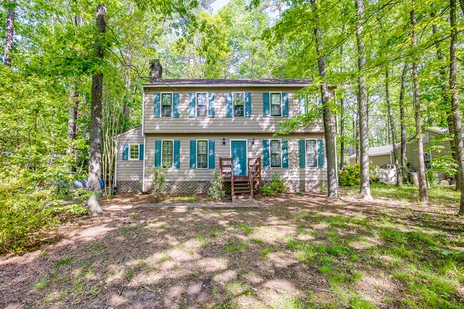 Building Photo - 3010 Fox Chase Dr