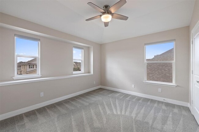 Building Photo - 1709 Stinnett Dr