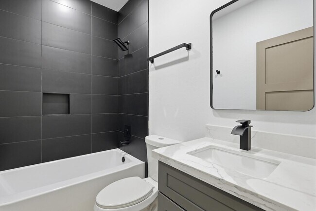 Building Photo - 2813 E St