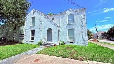Building Photo - 1842 W Main St