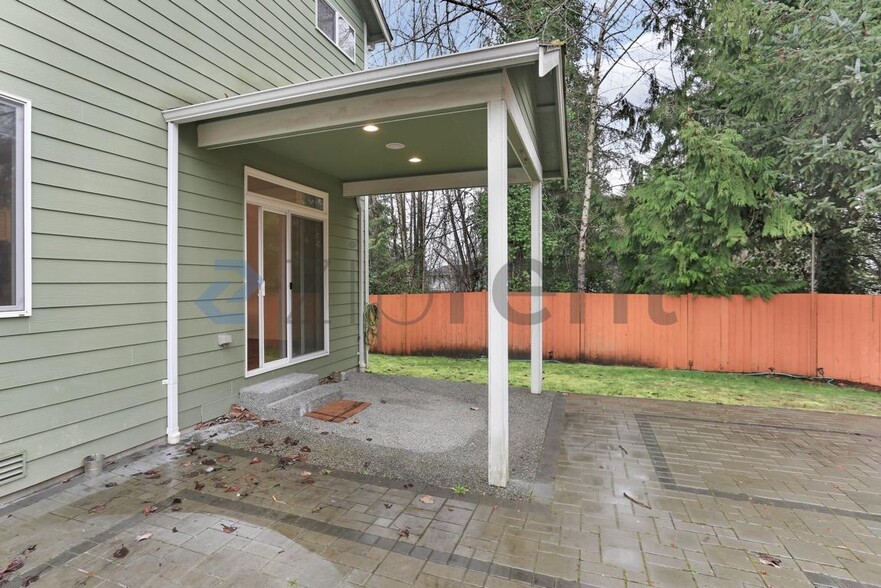 Building Photo - 18507 26th Ave SE