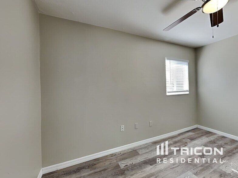 Building Photo - 1334 Stately Oaks Dr NW