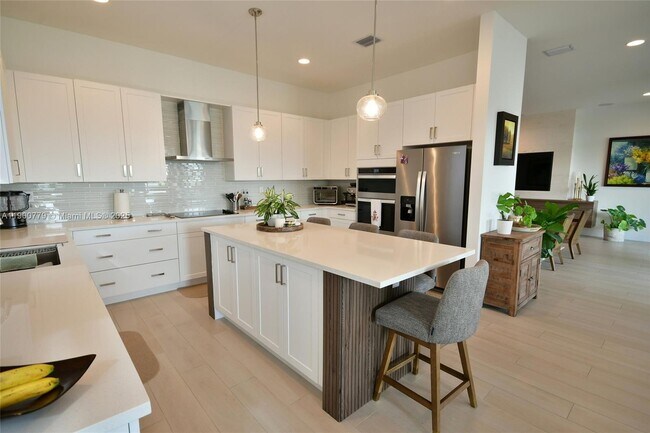 Building Photo - 4221 SW 178th Ave