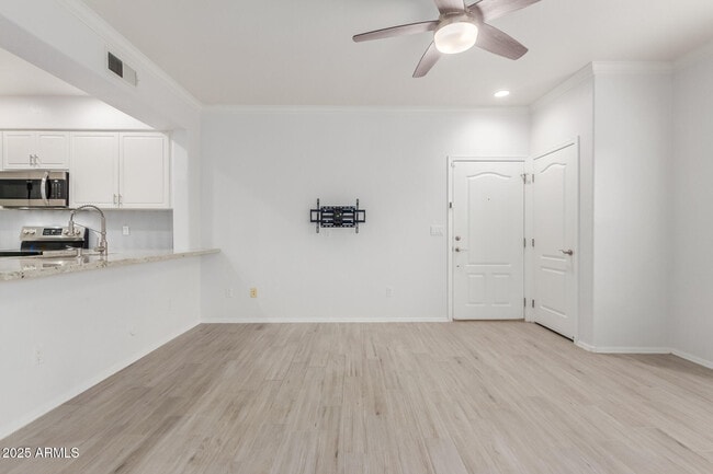 Building Photo - 295 N Rural Rd