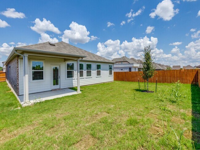 Building Photo - 1529 Purple Martin Dr