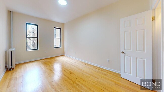Building Photo - 605 W 170th St