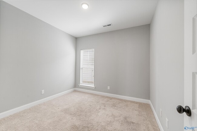 Building Photo - 1013 Highgrove Hts NW