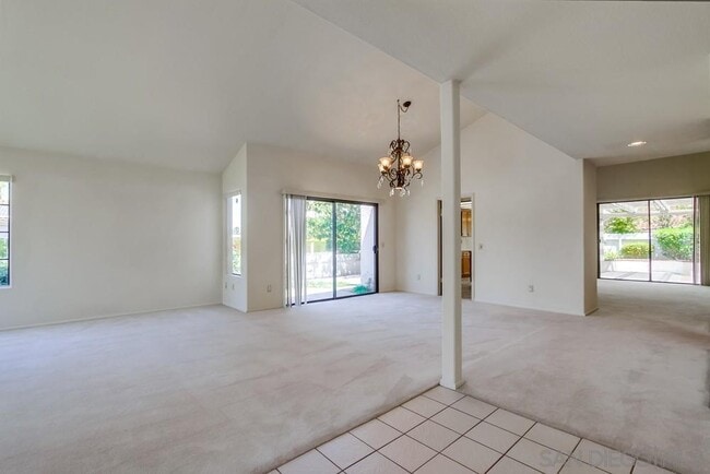 Building Photo - 11742 Avenida Sivrita