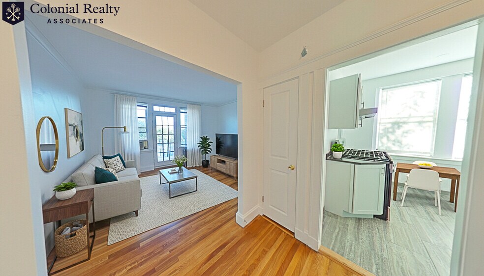 Building Photo - 2031 Commonwealth Ave