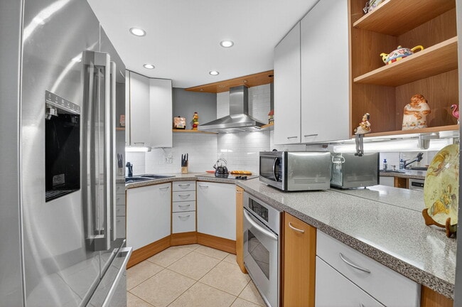 Building Photo - 4505 S Ocean Blvd