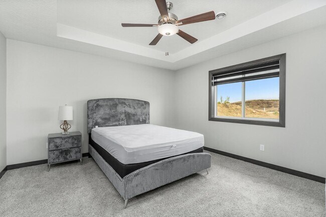 Building Photo - 4500 W 34th St N