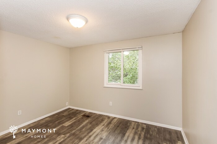 Building Photo - 5 Forestgate Ct