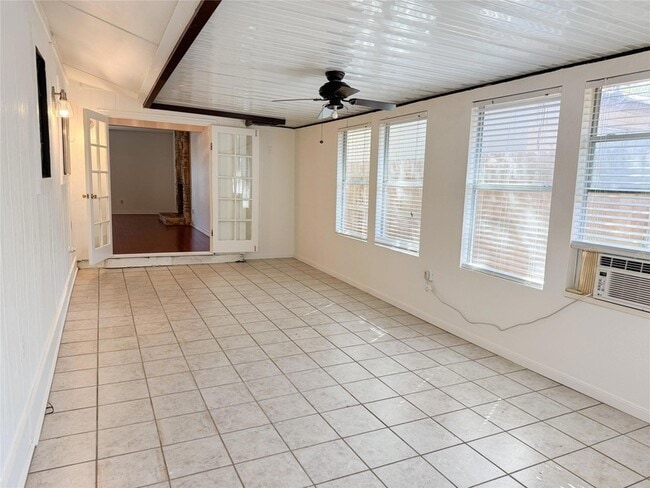 Building Photo - 11910 Stout Oak Trail