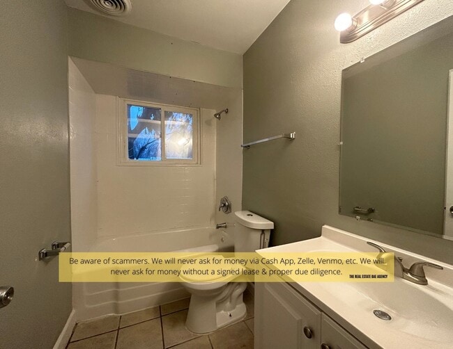 Building Photo - 1502 Trampe Ave