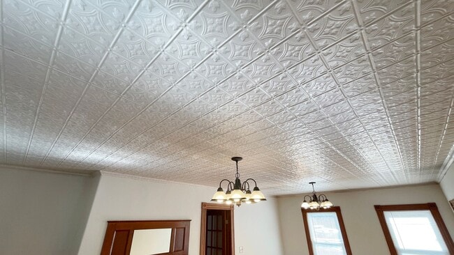 Building Photo - 18 Holman Ave