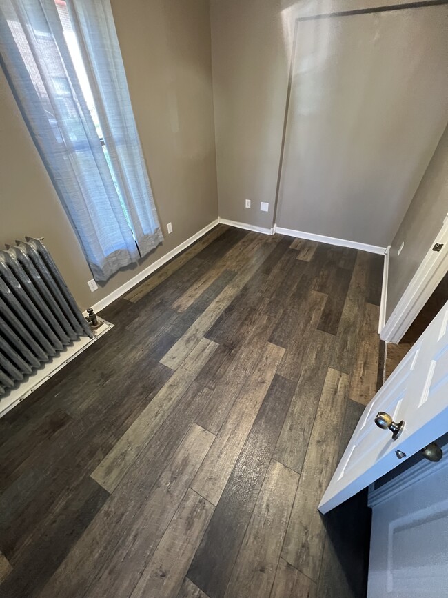 Building Photo - 394 Nevada St